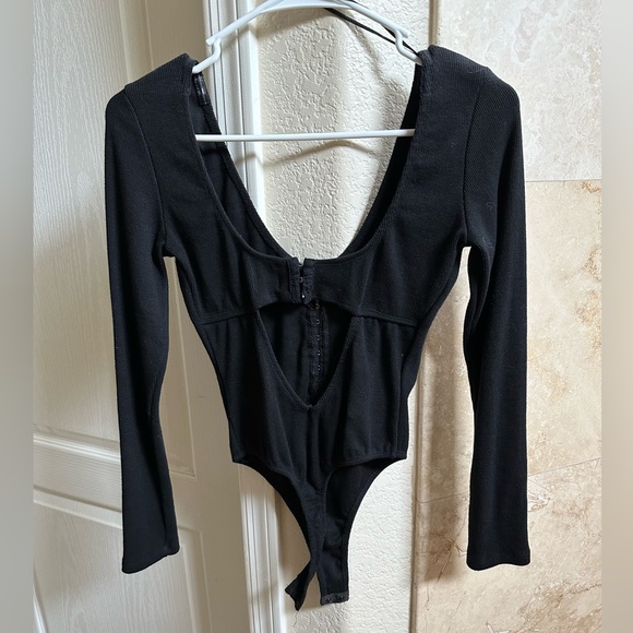 Princess Polly | Black Bodysuit - Picture 2 of 5